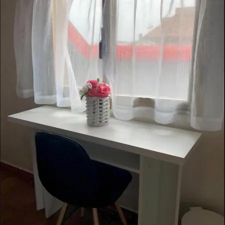 Ferienhaus Impeccable 3-Bed House In Vibo Valentia
